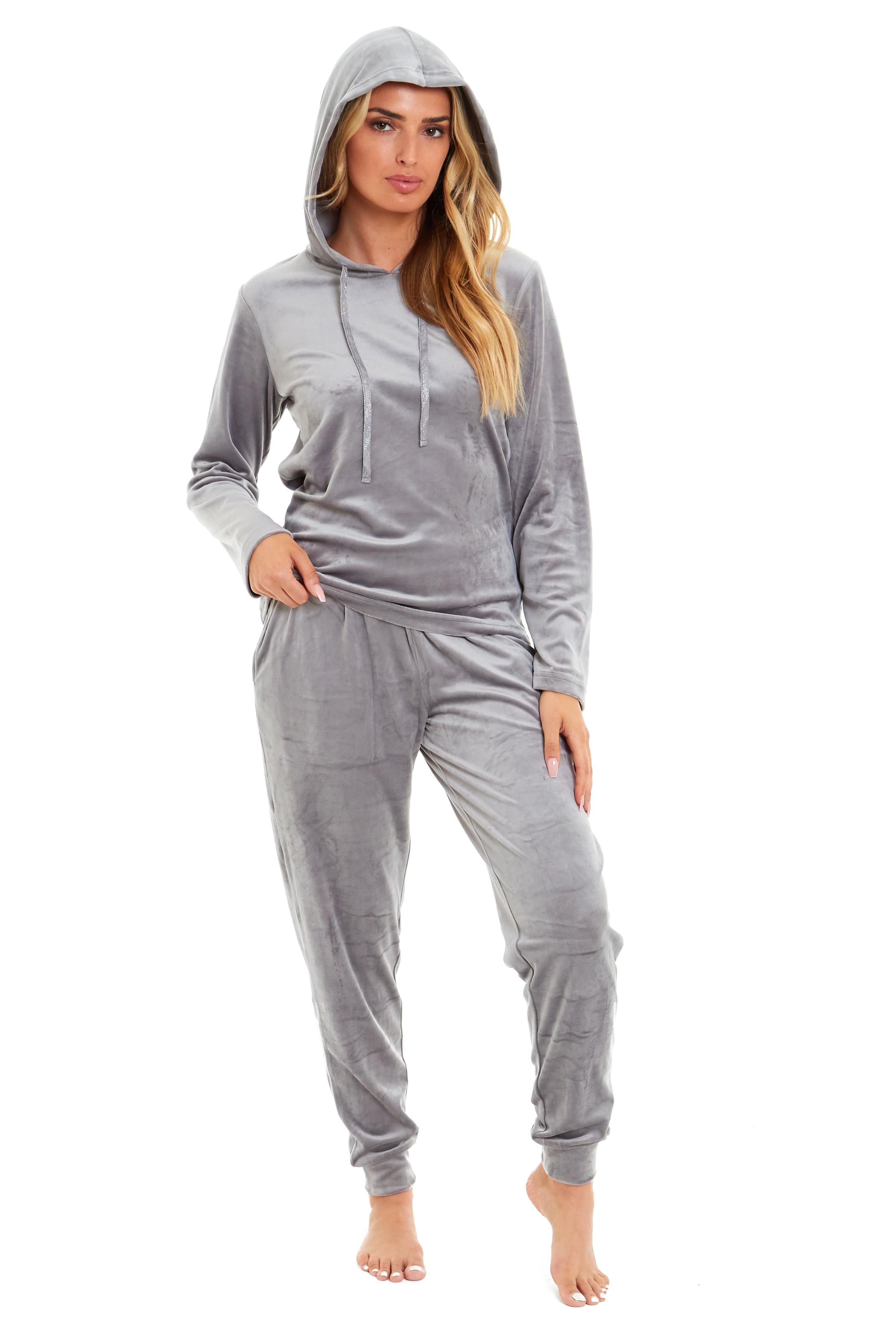 Women's Soft Touch Velour Hooded Pyjama Set Warm Stretchable Nightwear Perfect for Lounging Sleeping Sizes 8-22