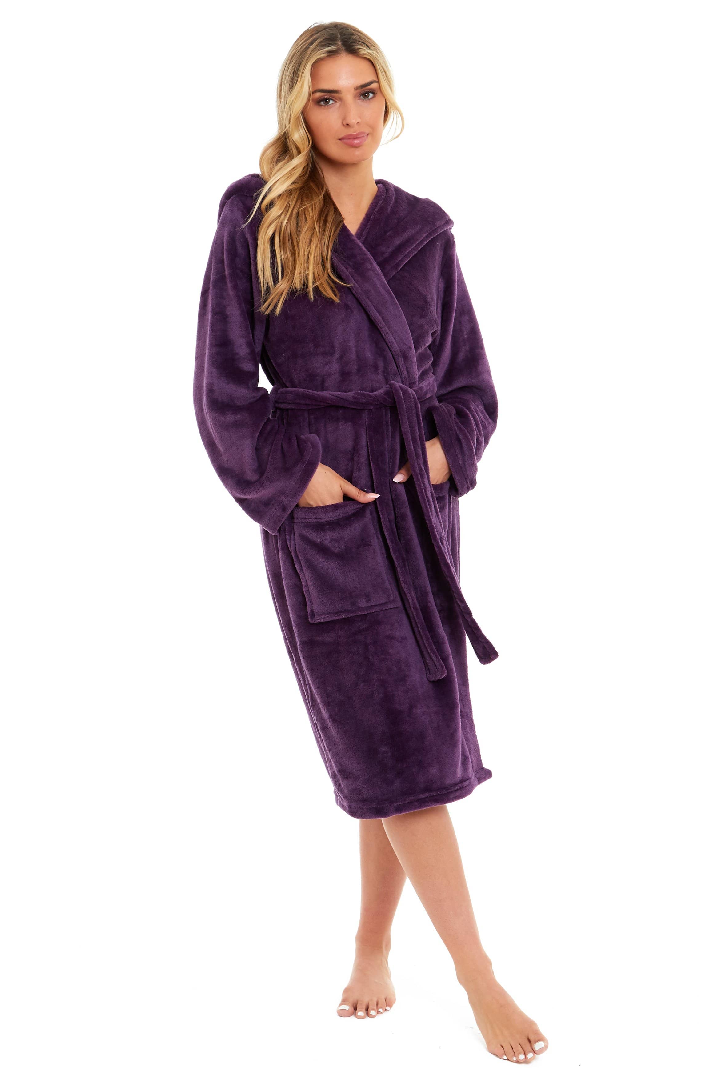 Women's Ultra-Soft Hooded Plush Fleece Dressing Gown Warm Velvet Bathrobe for Lounging and Relaxing in Winter