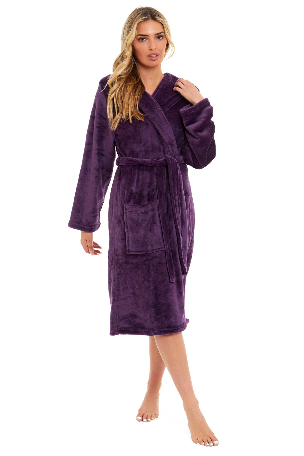 Women's Ultra-Soft Hooded Plush Fleece Dressing Gown Warm Velvet Bathrobe for Lounging and Relaxing in Winter
