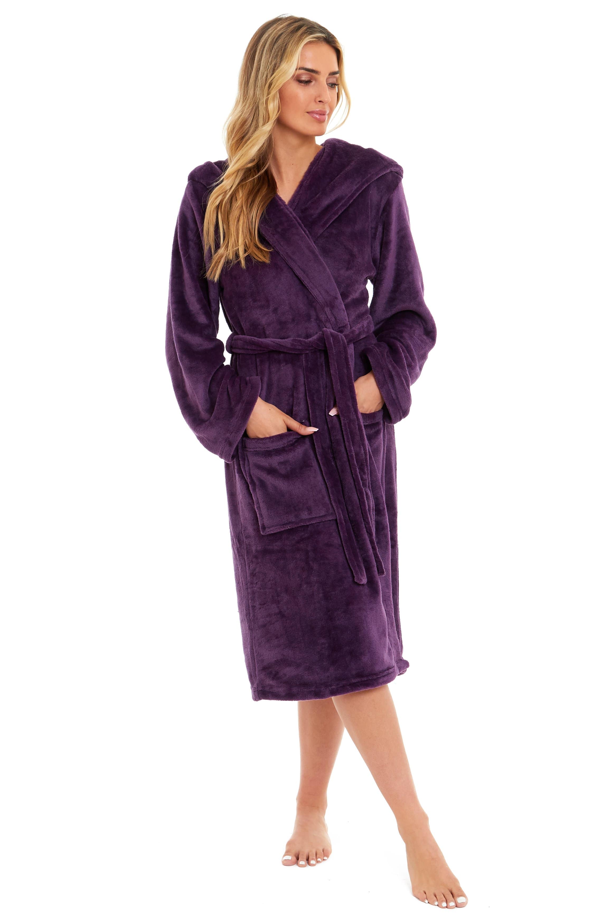 Women's Ultra-Soft Hooded Plush Fleece Dressing Gown Warm Velvet Bathrobe for Lounging and Relaxing in Winter