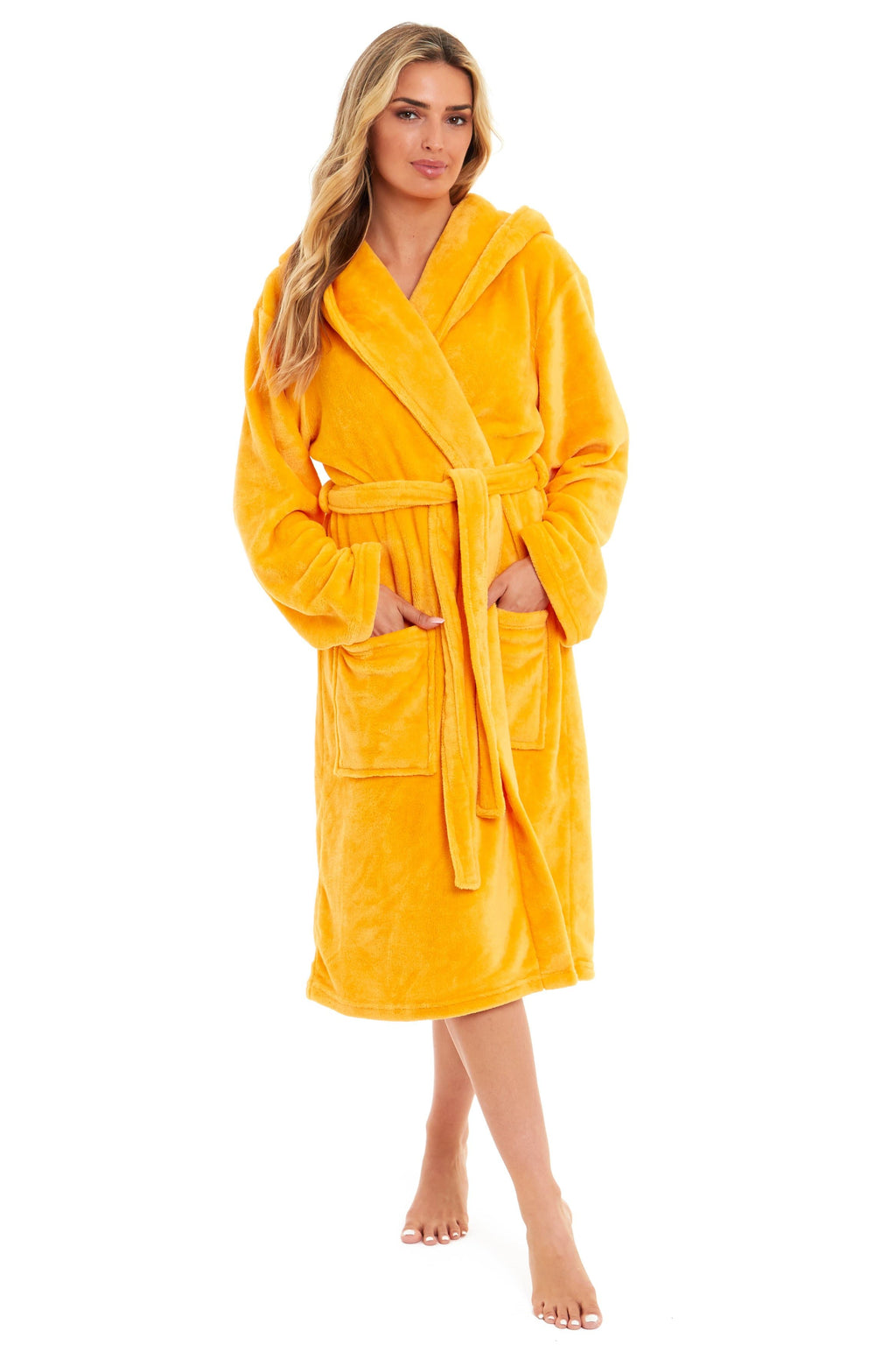 Women's Ultra-Soft Hooded Plush Fleece Dressing Gown Warm Velvet Bathrobe for Lounging and Relaxing in Winter