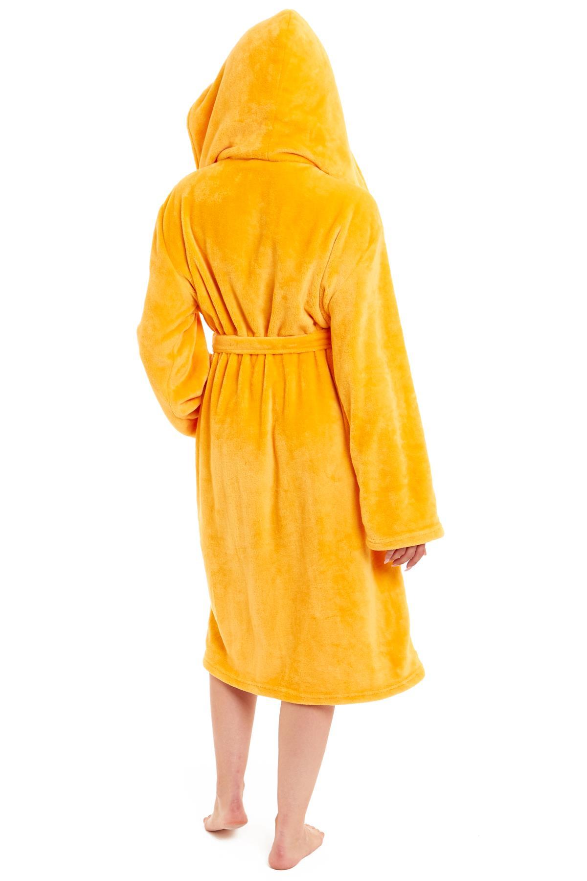 Women's Ultra-Soft Hooded Plush Fleece Dressing Gown Warm Velvet Bathrobe for Lounging and Relaxing in Winter