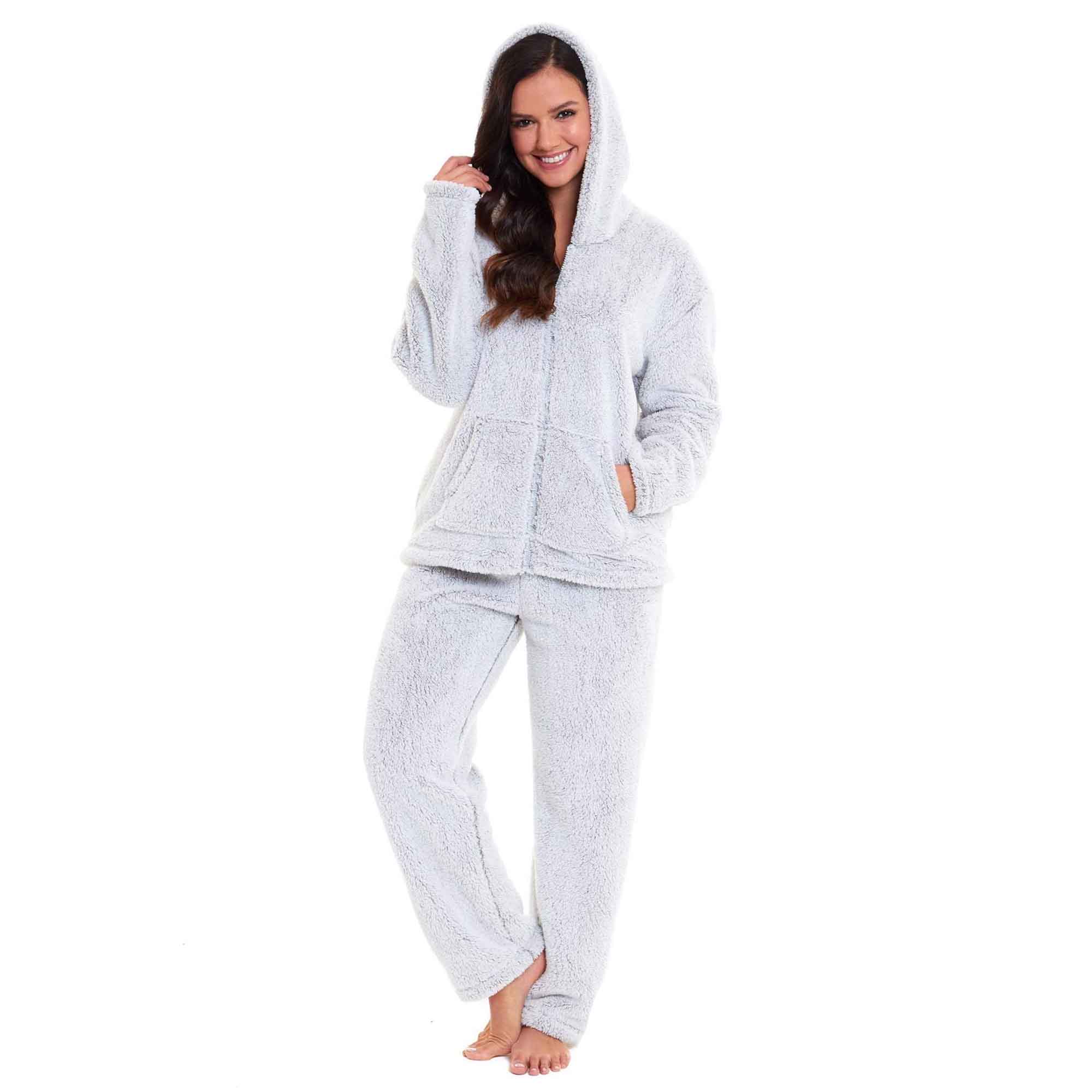 Women's Ultra-Soft Plush Fleece Hooded Pajama Set Cozy Winter Nightwear Warm Loungewear for Home Relaxation