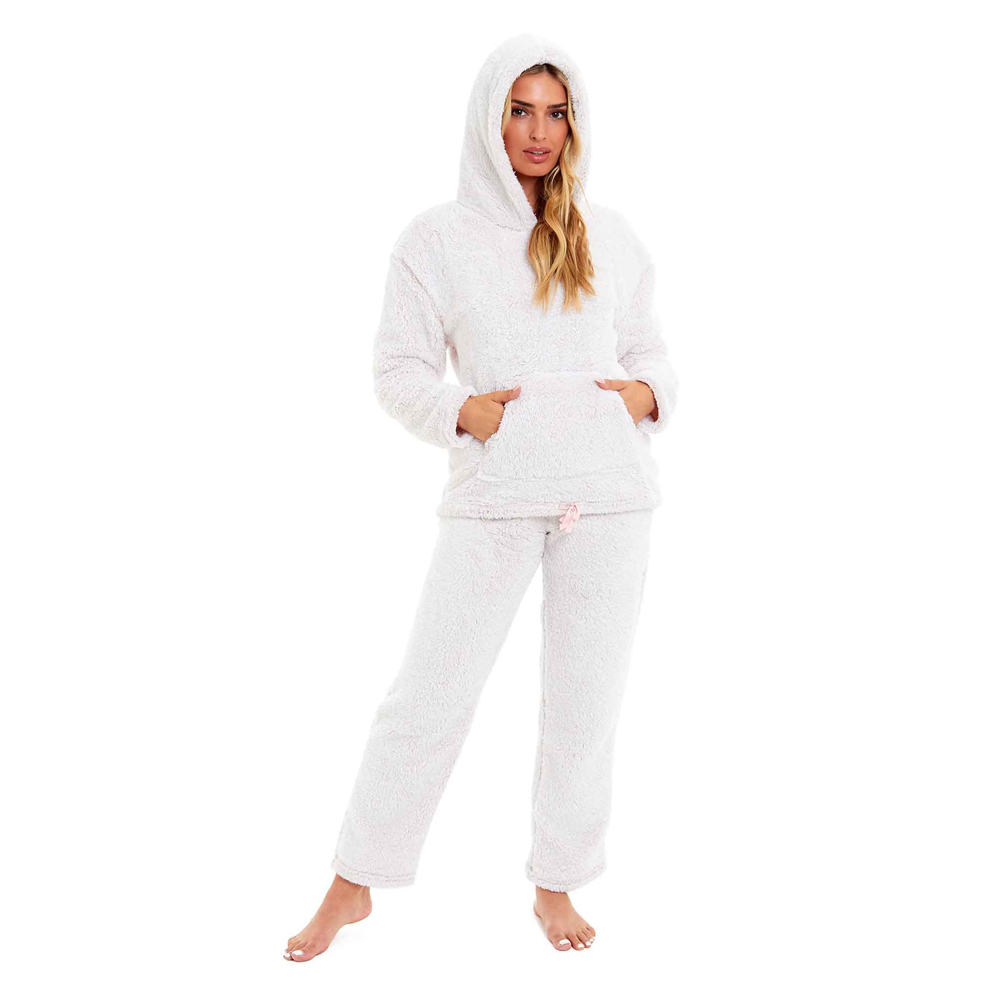 Women's Ultra-Soft Plush Fleece Hooded Pajama Set Cozy Winter Nightwear Warm Loungewear for Home Relaxation